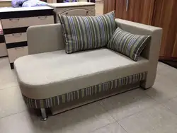 Маленький диванчик со спальным местом фото
