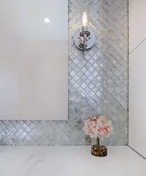 Зеркальная плитка в ванной фото