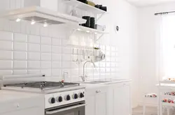 Кухня белый кабанчик фото