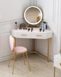 Дамский столик с зеркалом в спальню дизайн