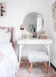Косметический столик в спальне дизайн