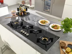 Не встраиваемая плита в интерьере кухни