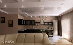 Дизайн натяжных потолков в гостиной совмещенной с кухней в доме