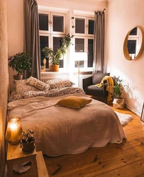 Уютный теплый интерьер спальни