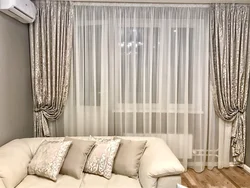 Дизайн штор для гостиной в светлых тонах