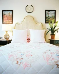 Какие Картины Можно Повесить В Спальне Над Кроватью Фото