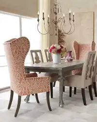 Разные стулья на кухне в интерьере фото