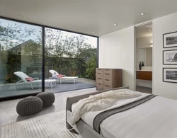 Дизайн спальни с панорамным