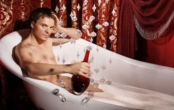 Фото с вином в ванне