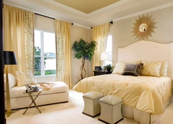 Combination of colors in the interior curtains and wallpaper in the bedroom