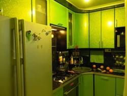 Фото зеленой кухни хрущевки