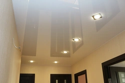 Расположение светильников на натяжном потолке фото в прихожей