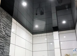 Ванна с черным потолком натяжным фото
