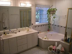 L shaped bathroom interior