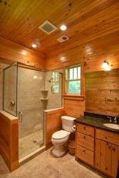 Ванная комната в деревянном доме фото с душевой
