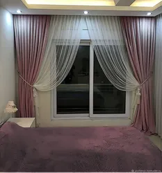 Дизайн окна в спальне тюлью