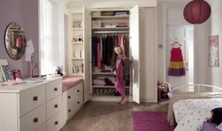 Дизайн гардеробной в детской