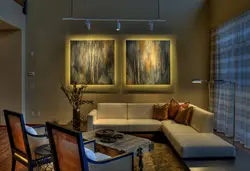Картина в интерьере гостиной фото в городской квартире