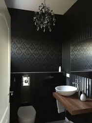 Интерьер ванной черный потолок
