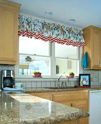 Дизайн штор для кухни дач