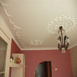 Фото лепнина на потолке в квартире