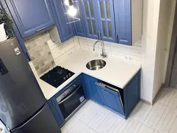 Маленькие кухни угловые фото с газовой плитой и холодильником