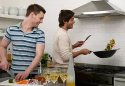 Люди на кухне фотографии