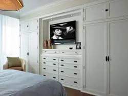 Дизайн спальни шкафы по одной стене