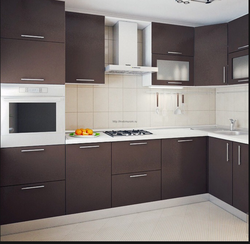 Угловые кухни коричневого цвета фото