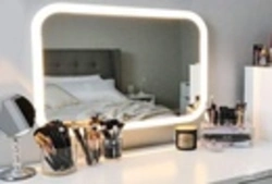 Фото зеркал с полочками для спальни