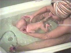 Фото мамы в ванной молодая