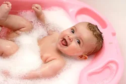 Фото малыш в ванной