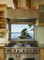 Вытяжка кухни в окно фото