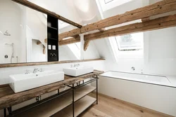 Дизайн ванны с деревянной столешницей