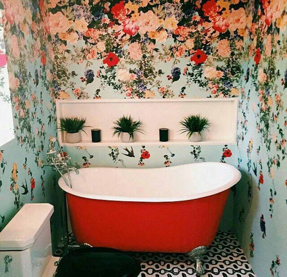Декор стен в ванной