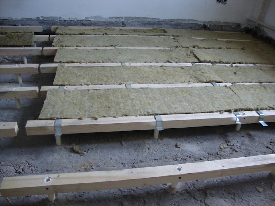 Теплоизоляция бетонного пола на лагах