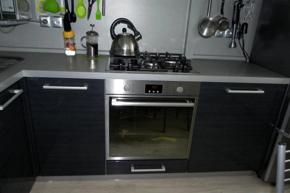 Духовой шкаф электрический встраиваемый в кухонный гарнитур