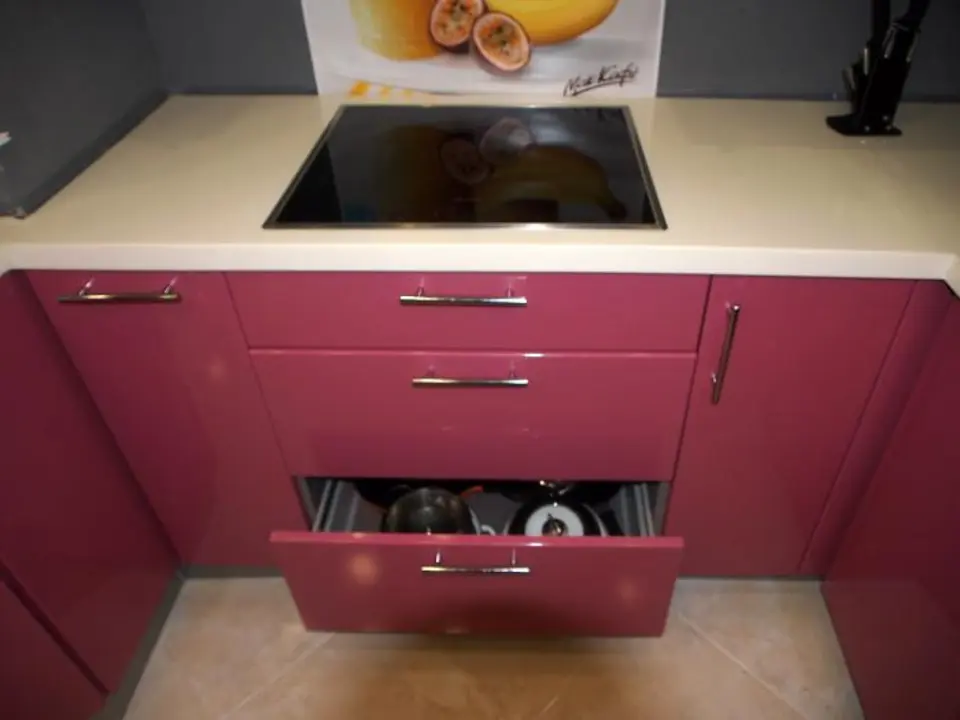 Кухонный ящик под варочную панель