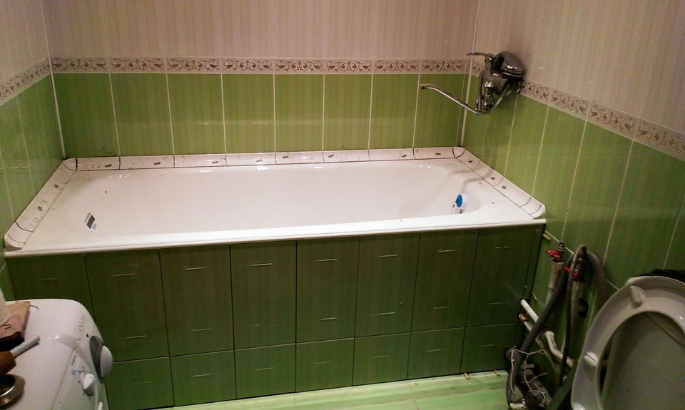 Съемный экран для ванной из плитки