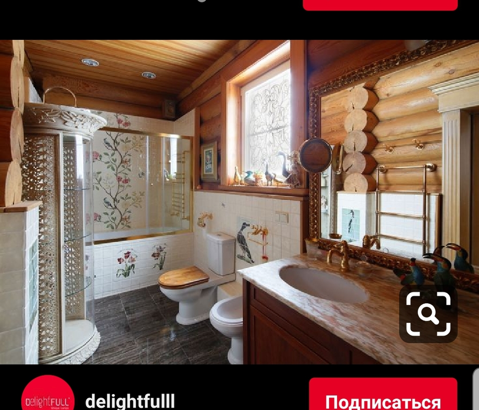 Ванная комната в бревенчатом доме в русском стиле