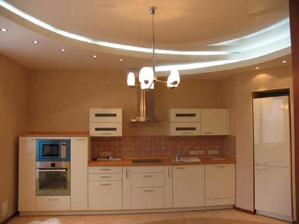 Двухъярусные гипсокартонные потолки для кухни