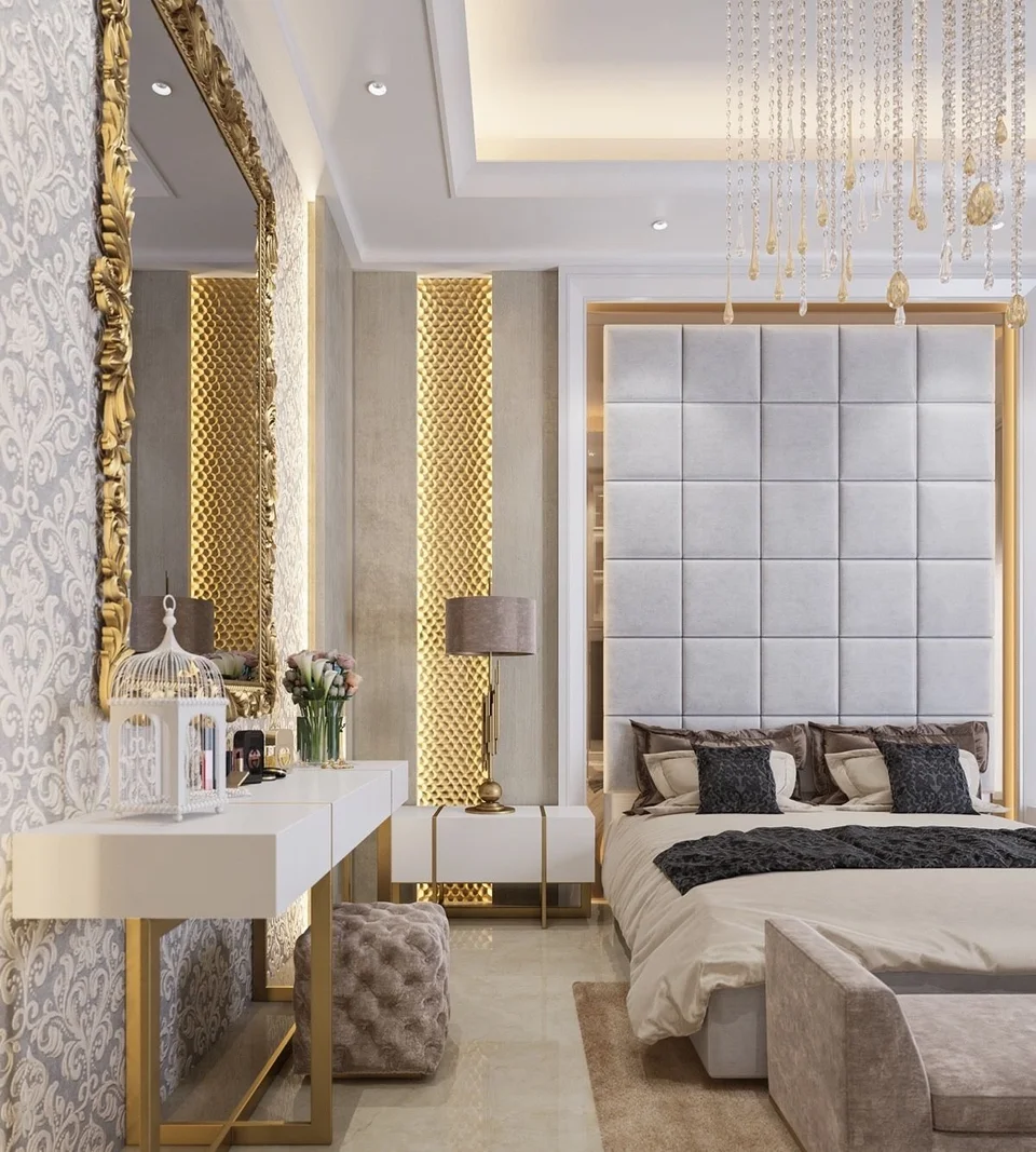 Бело-золотая современная спальня
