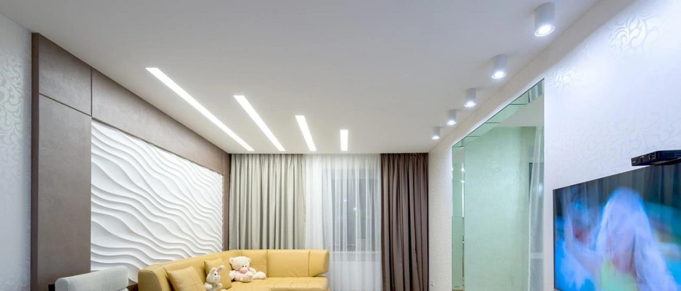 Дизайн освещения натяжных потолков