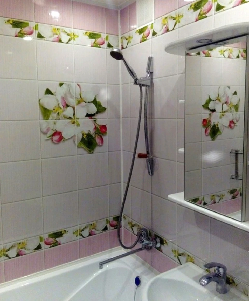 Плитка с цветами для ванной