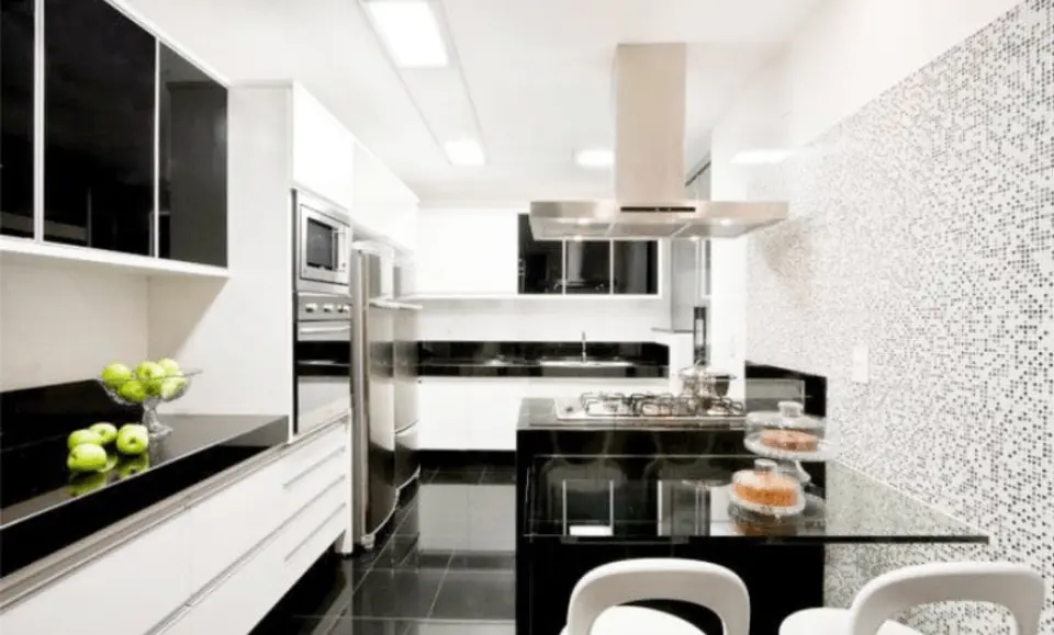Кухня черно белая дизайн