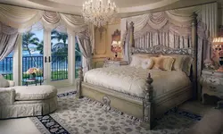 Фота багатай спальні