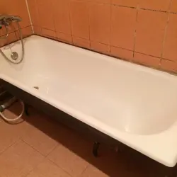 Photo used cast iron bathtub