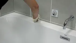 Ваннаға арналған тығыздағыштың фотосуреті