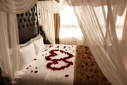 Фото романтики в спальне