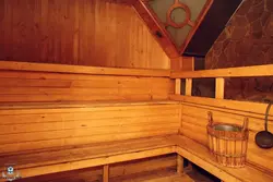 Yashash xonasida sauna fotosurati